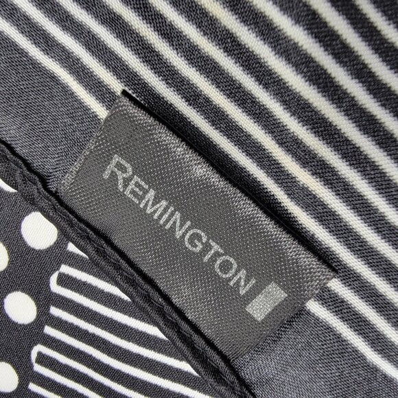 Remington Square Black White Scarf Polyester 23 In Note‎ FLAWS - Picture 2 of 6